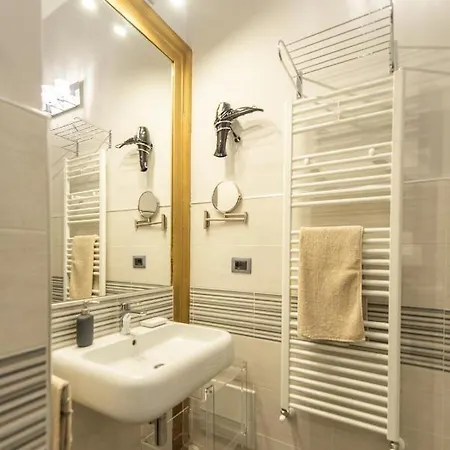 Luxury Regina Margherita Apartment